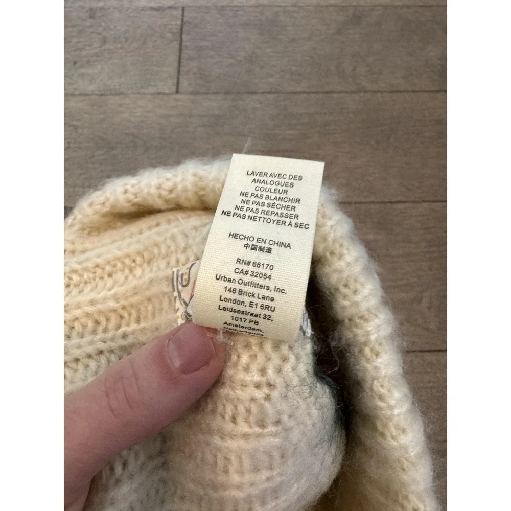 Free People‎ Hat Beanie Cuffed Womens One Size Ivory Black Striped Fuzzy Knit
